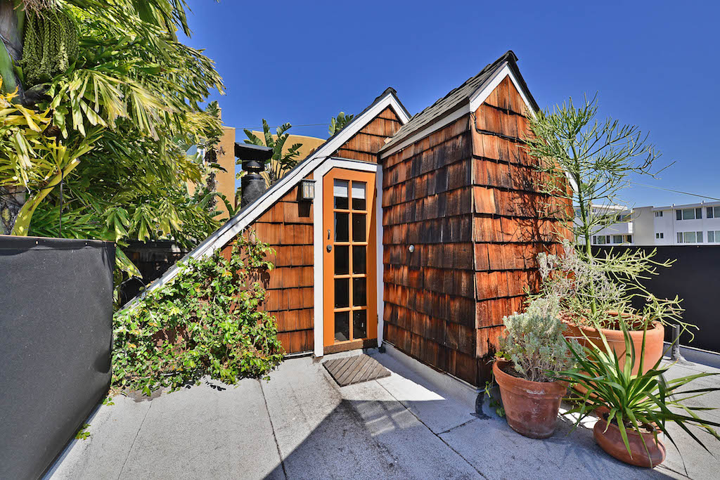 San Diego Furnished Cottages